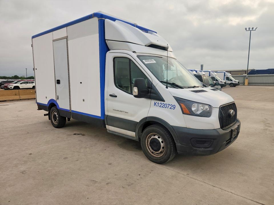 46995466 :رقم المزاد ، 1FDBW5Z85NKA01701 vin ، 2022 Ford Transit مزاد بيع