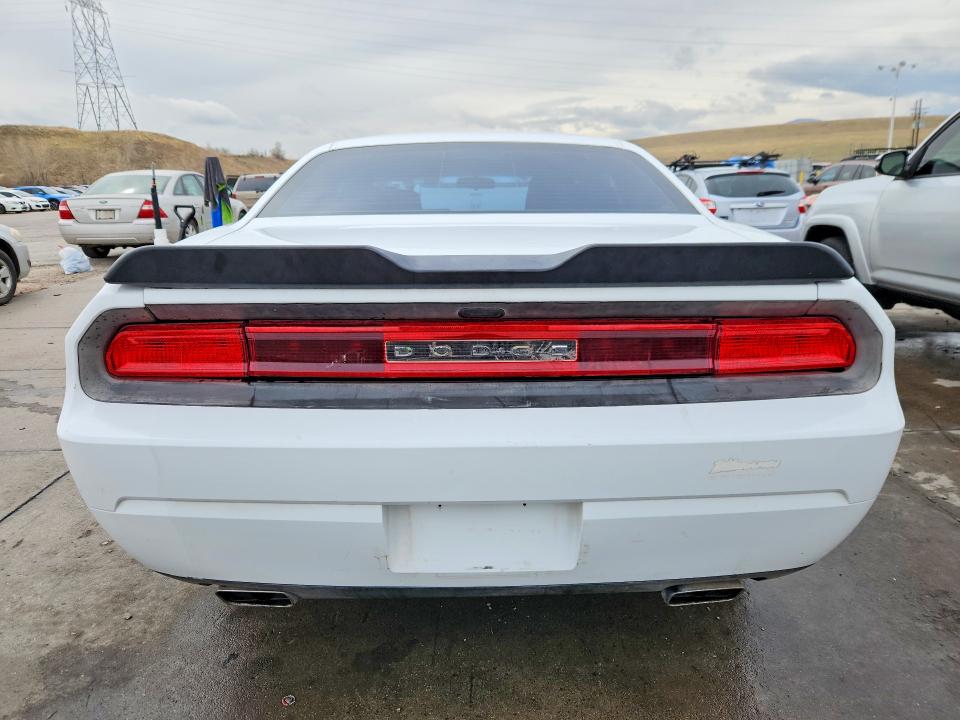 2013 Dodge Challenger მანქანა იყიდება აუქციონზე, vin: 2C3CDYAGXDH662945, აუქციონის ნომერი: 47661736