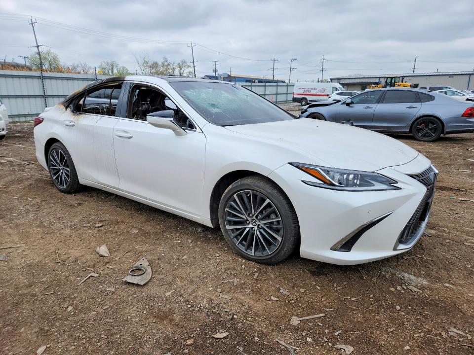 Продажа на аукционе авто 2022 Lexus Es 350, vin: 58ADZ1B10NU115639, номер лота: 50921716