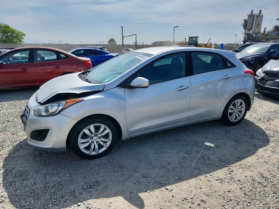 Продажа на аукционе авто 2017 Hyundai Elantra Gt, vin: KMHD35LH3HU361777, номер лота: 49446546