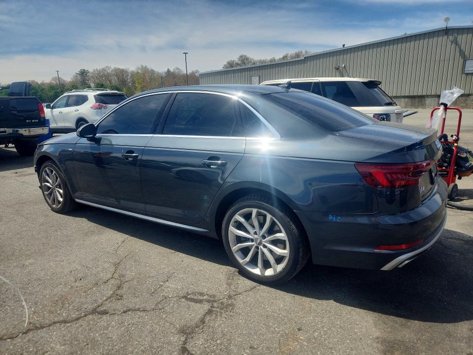 Продаж на аукціоні авто 2019 Audi A4, vin: WAUENAF40KN006827, номер лоту: 51329096