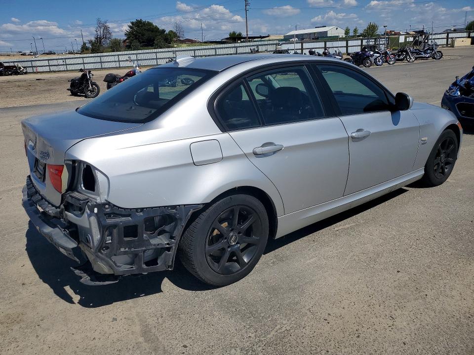 52167676 :رقم المزاد ، WBAPK5G55BNN80193 vin ، 2011 Bmw 328 مزاد بيع