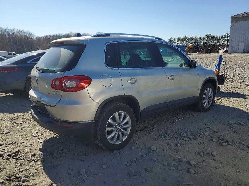 Aukcja sprzedaży 2011 Volkswagen Tiguan, vin: WVGBV7AX2BW560841, numer aukcji: 48829406