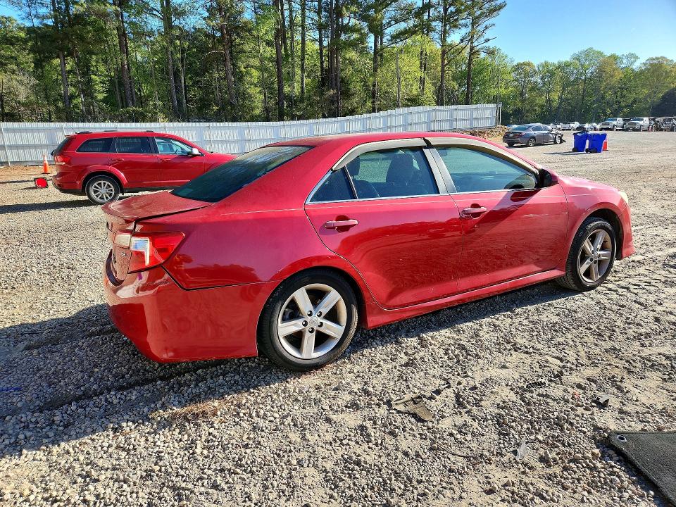 2014 Toyota Camry მანქანა იყიდება აუქციონზე, vin: 4T1BF1FK3EU757640, აუქციონის ნომერი: 47904636