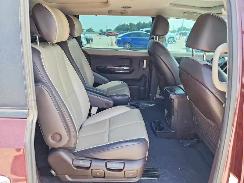 50293956 :رقم المزاد ، KNDME5C11G6186739 vin ، 2016 Kia Sedona مزاد بيع