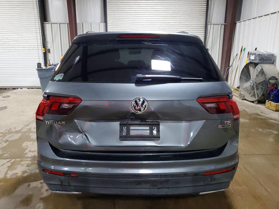 Продаж на аукціоні авто 2018 Volkswagen Tiguan, vin: 3VV0B7AX9JM080624, номер лоту: 49244866