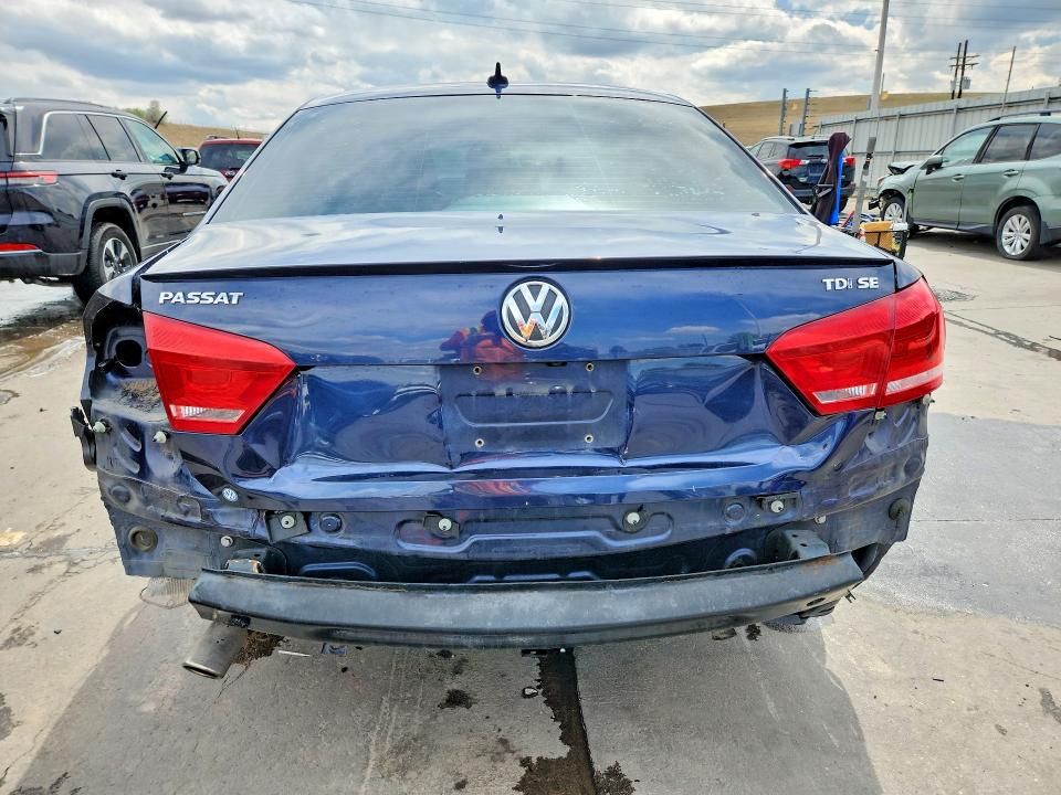 51675146 :رقم المزاد ، 1VWBV7A31FC034237 vin ، 2015 Volkswagen Passat مزاد بيع