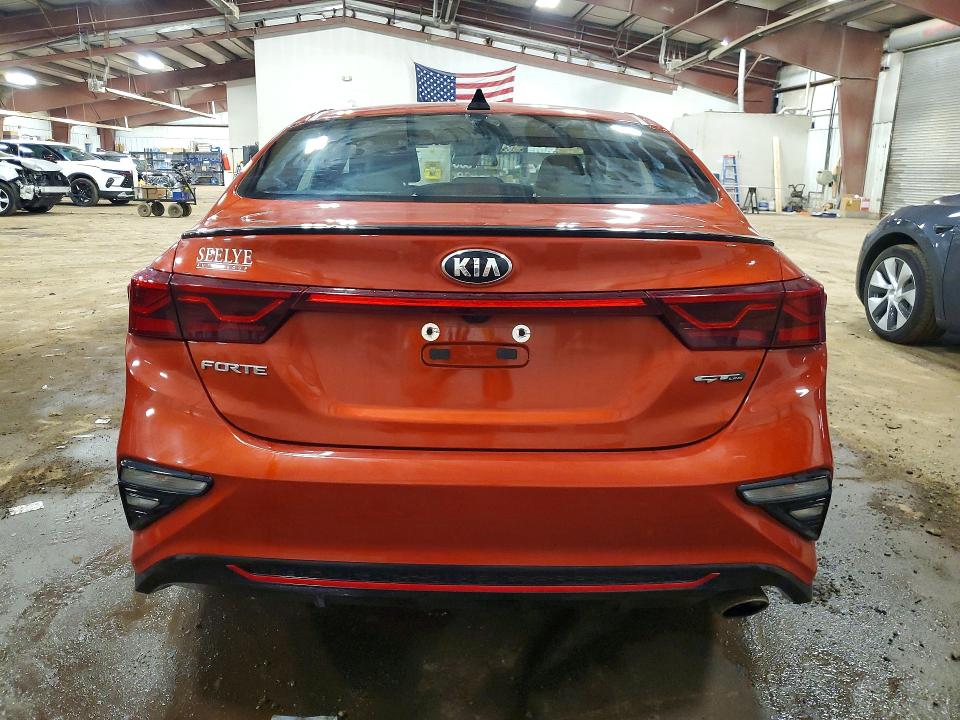 2020 Kia Forte მანქანა იყიდება აუქციონზე, vin: 3KPF34ADXLE220140, აუქციონის ნომერი: 50558926