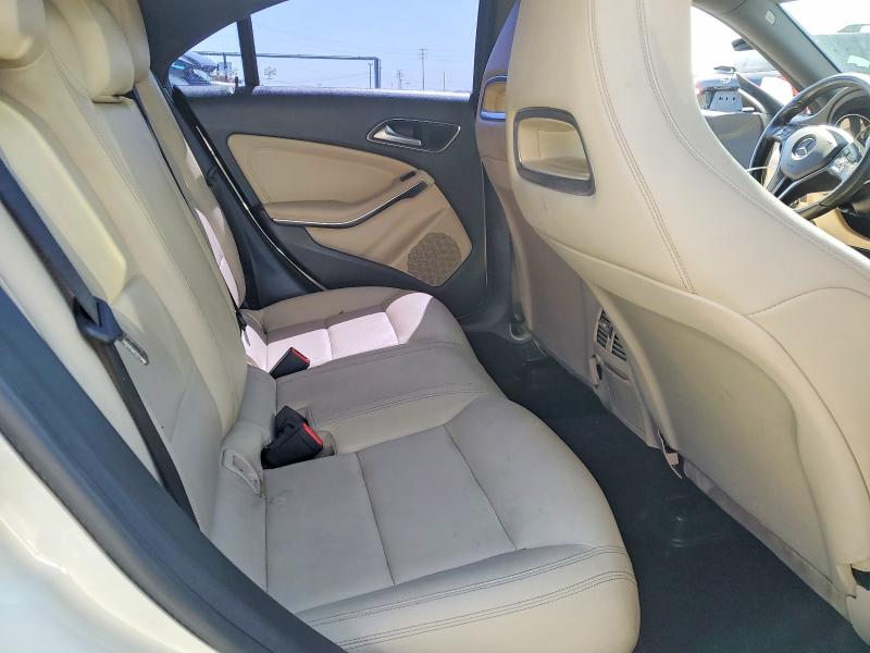 50853976 :رقم المزاد ، WDDSJ4EB5EN119475 vin ، 2014 Mercedes-benz Cla مزاد بيع