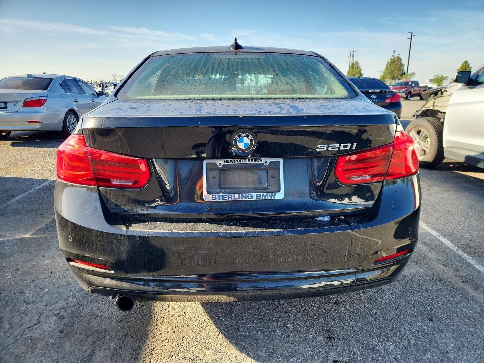 2016 Bmw 320 მანქანა იყიდება აუქციონზე, vin: WBA8A9C54GK617862, აუქციონის ნომერი: 48702516