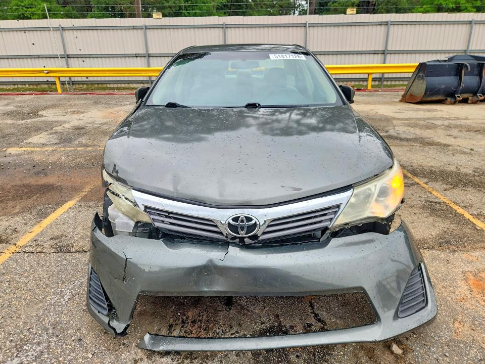 2014 Toyota Camry მანქანა იყიდება აუქციონზე, vin: 4T1BF1FKXEU728555, აუქციონის ნომერი: 51817126