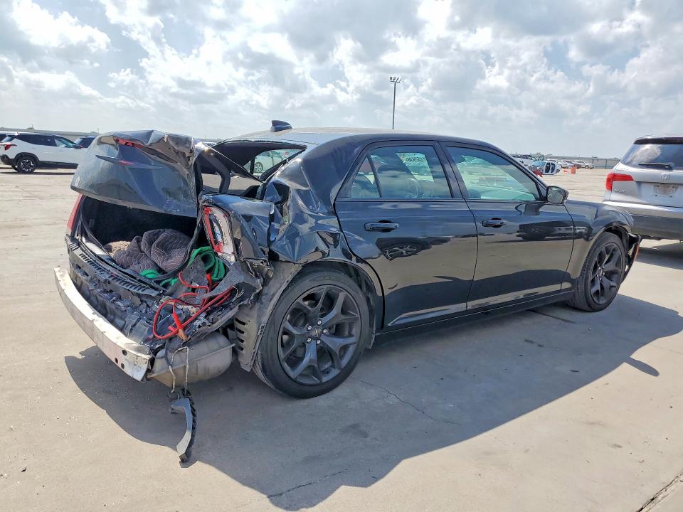 Продажа на аукционе авто 2021 Chrysler 300, vin: 2C3CCABG1MH528978, номер лота: 51152936