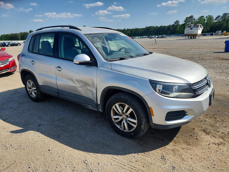Продаж на аукціоні авто 2017 Volkswagen Tiguan, vin: WVGBV7AX4HK026028, номер лоту: 50528566