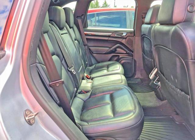 49388196 :رقم المزاد ، WP1AA2A24GLA09966 vin ، 2016 Porsche Cayenne مزاد بيع