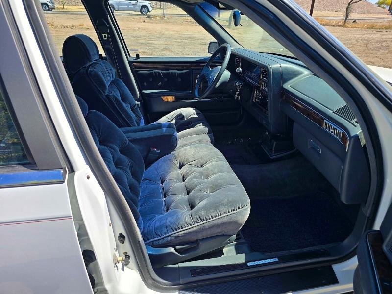 Продажа на аукционе авто 1988 Chrysler New Yorker, vin: 1C3BU6631JD209070, номер лота: 48693836