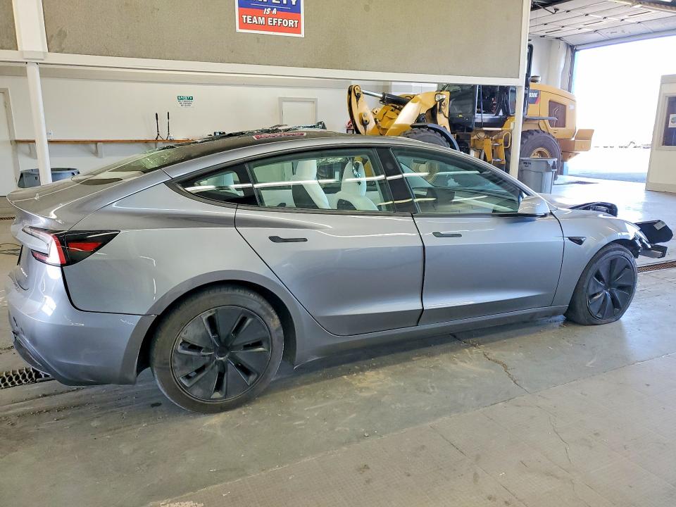 2025 Tesla Model 3 მანქანა იყიდება აუქციონზე, vin: 5YJ3E1EB7SF874249, აუქციონის ნომერი: 52009846