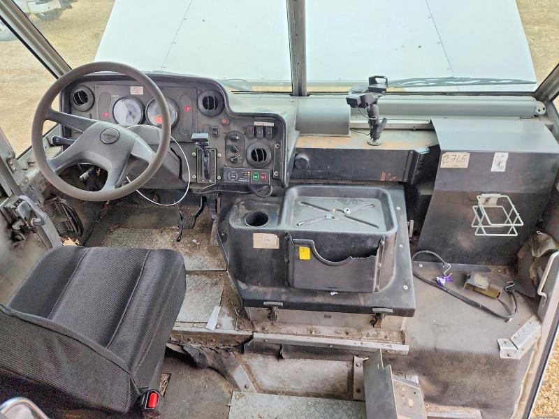 47598416 :رقم المزاد ، 4UZAANDU19CAF1878 vin ، 2009 Freightliner Chassis مزاد بيع