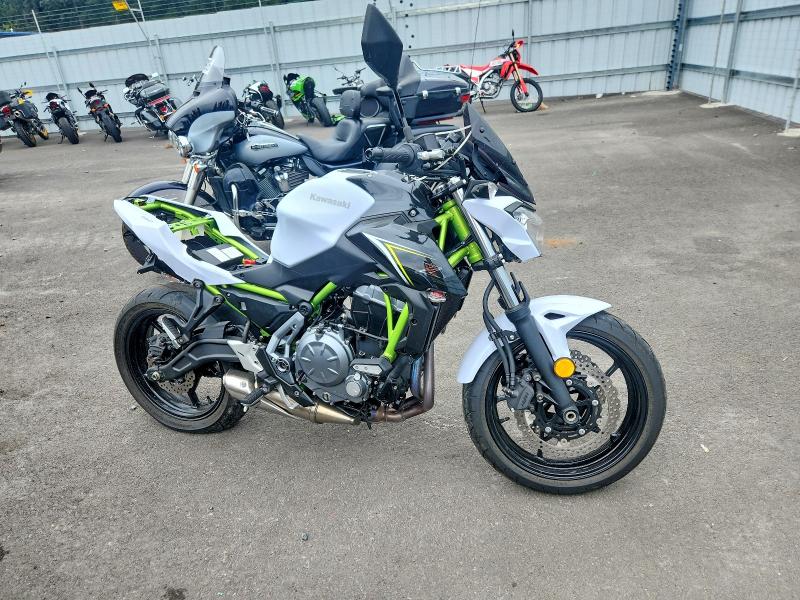 2017 Kawasaki Er650 მანქანა იყიდება აუქციონზე, vin: JKAEREG1XHDA01665, აუქციონის ნომერი: 50103726