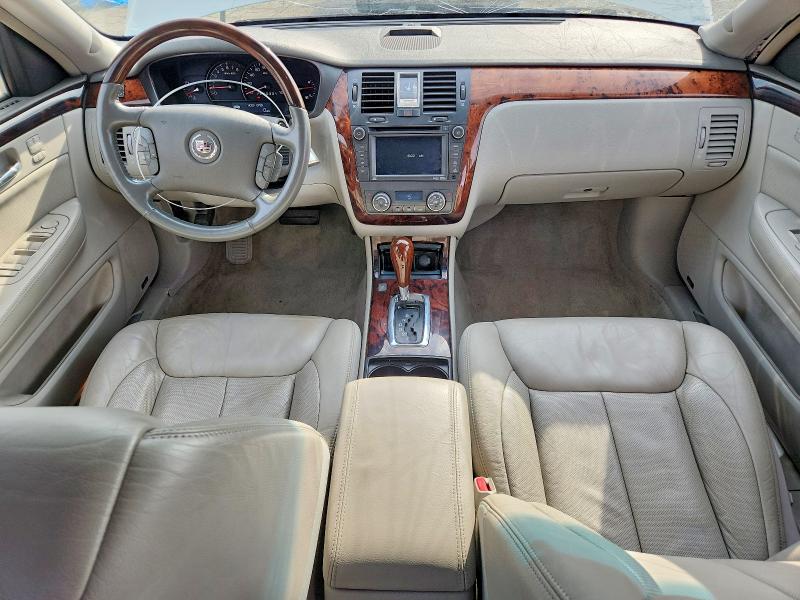 49004876 :رقم المزاد ، 1G6KH5E64BU114982 vin ، 2011 Cadillac Dts مزاد بيع