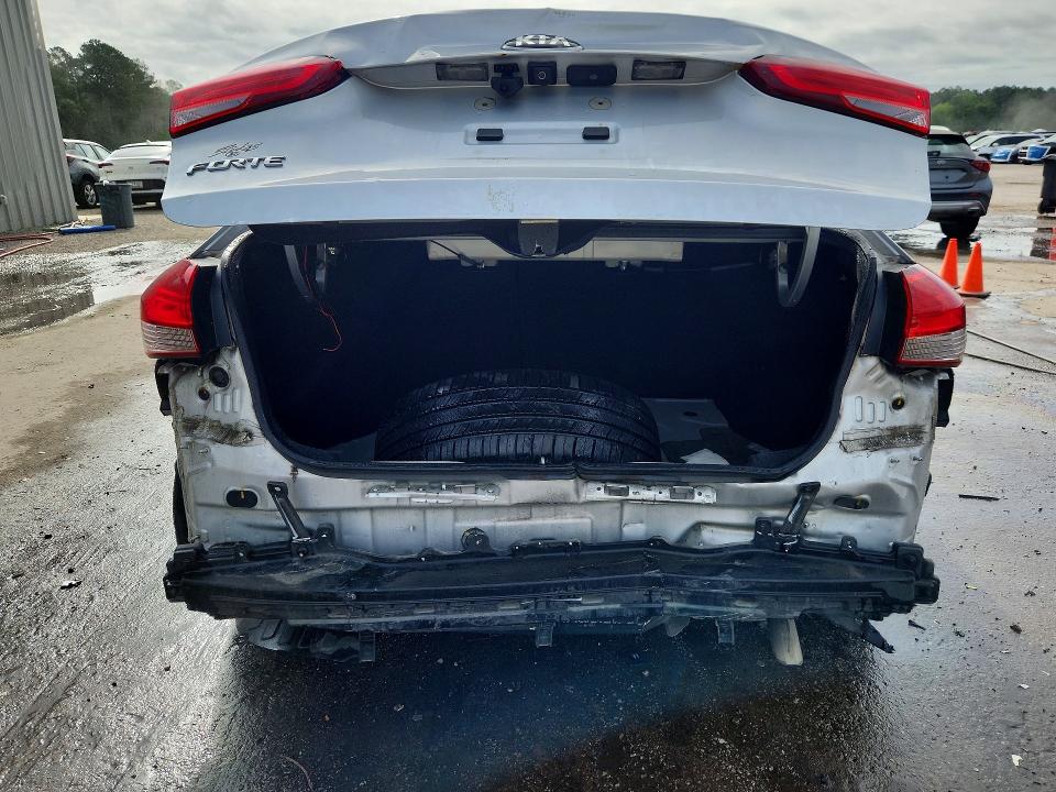 Продажа на аукционе авто 2018 Kia Forte, vin: 3KPFL4A7XJE212580, номер лота: 51497246