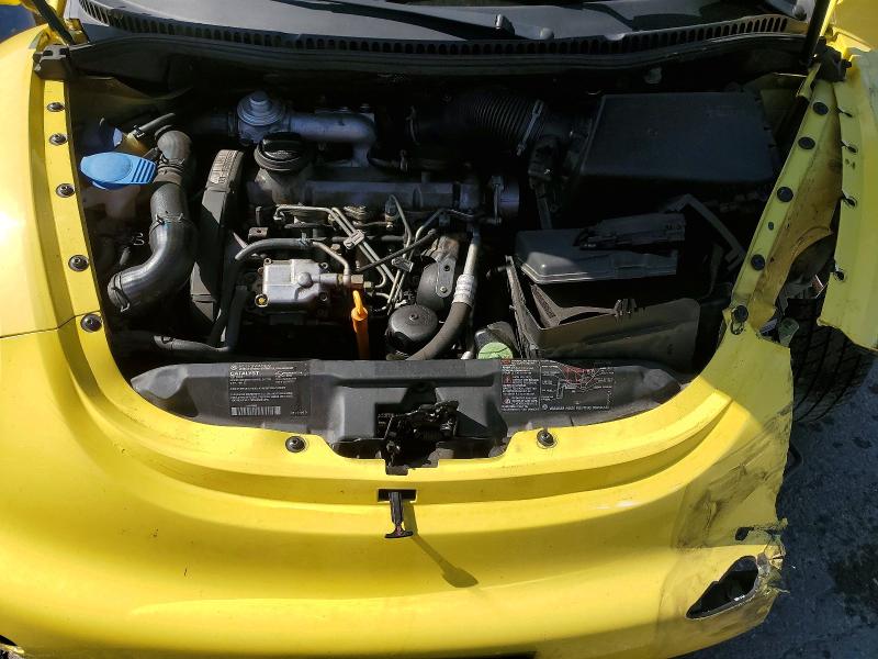 2001 Volkswagen New Beetle მანქანა იყიდება აუქციონზე, vin: 3VWCP21CX1M461229, აუქციონის ნომერი: 50457516