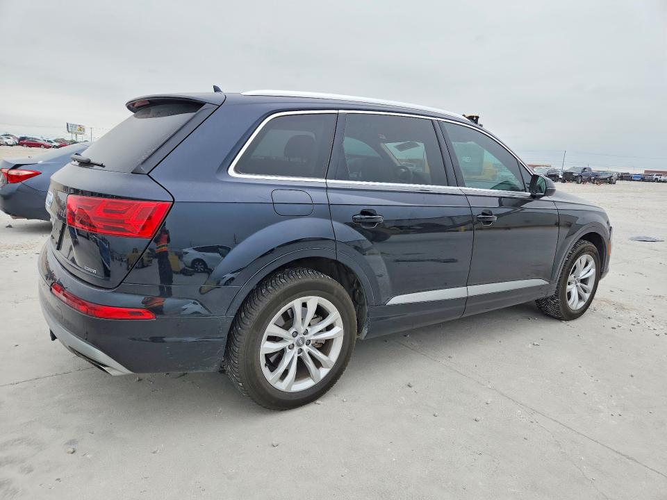 Продажа на аукционе авто 2017 Audi Q7, vin: WA1LHAF73HD051264, номер лота: 49571606