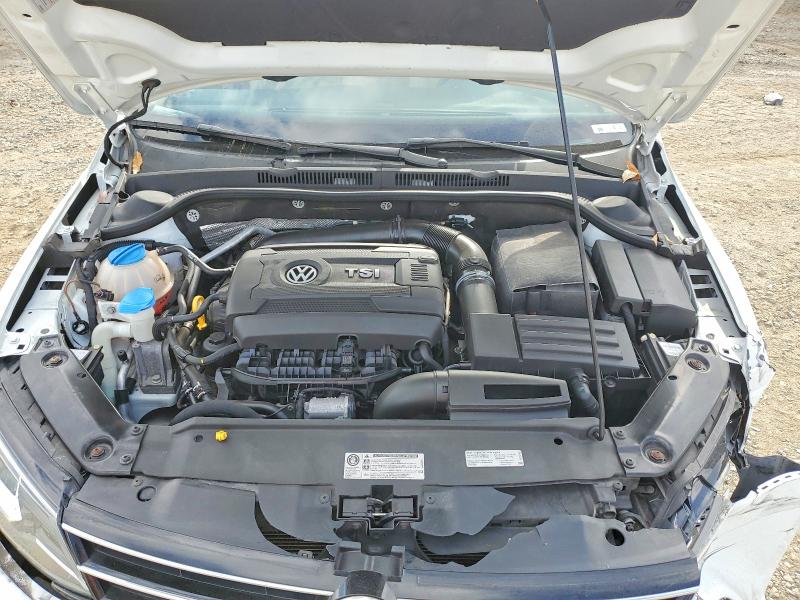 48014366 :رقم المزاد ، 3VWL17AJ4GM233331 vin ، 2016 Volkswagen Jetta مزاد بيع