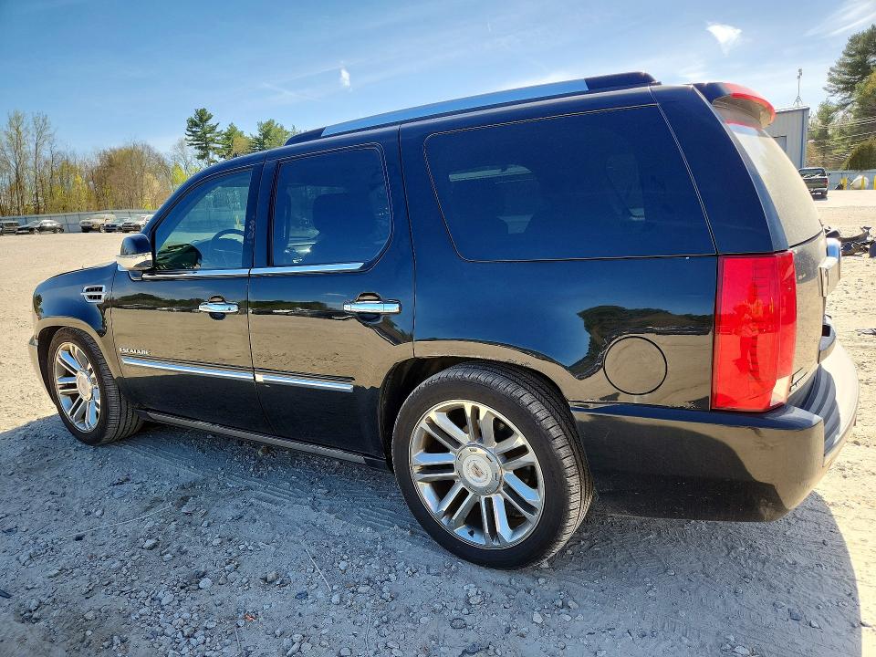 2010 Cadillac Escalade მანქანა იყიდება აუქციონზე, vin: 1GYUKDEF7AR257745, აუქციონის ნომერი: 50835856