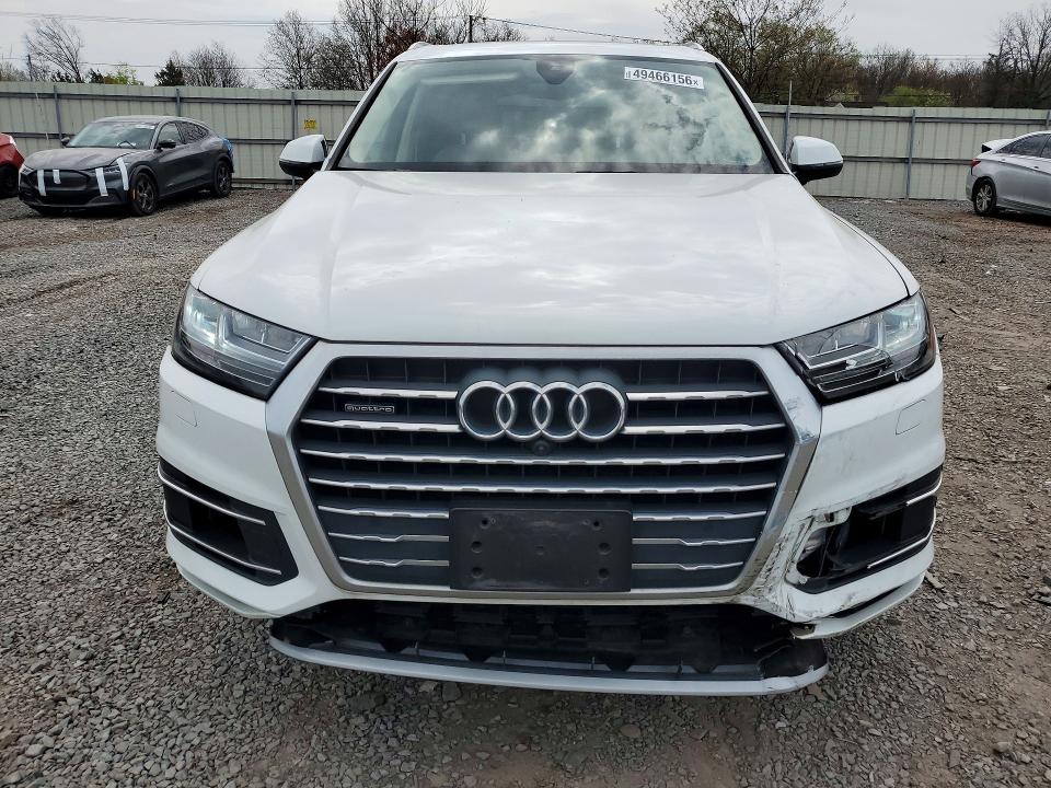 2018 Audi Q7 მანქანა იყიდება აუქციონზე, vin: WA1LAAF71JD042296, აუქციონის ნომერი: 49466156