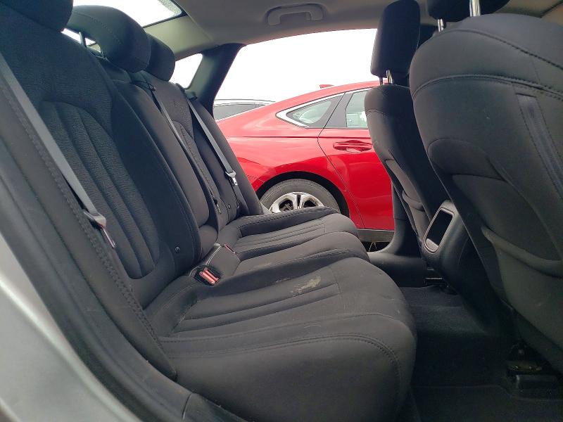 50676296 :رقم المزاد ، 1C3CCCAB0GN131694 vin ، 2016 Chrysler 200 مزاد بيع