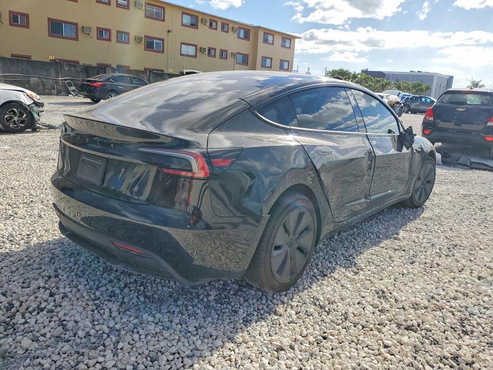 49732306 :رقم المزاد ، 5YJ3E1EA4SF978365 vin ، 2025 Tesla Model 3 مزاد بيع