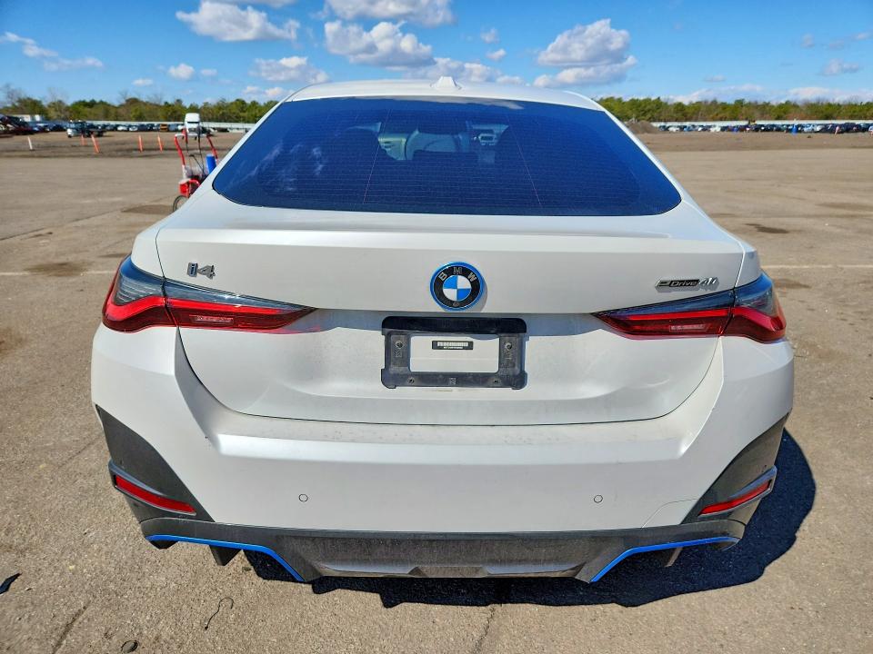 48471806 :رقم المزاد ، WBY73AW01NFM89305 vin ، 2022 Bmw I4 مزاد بيع