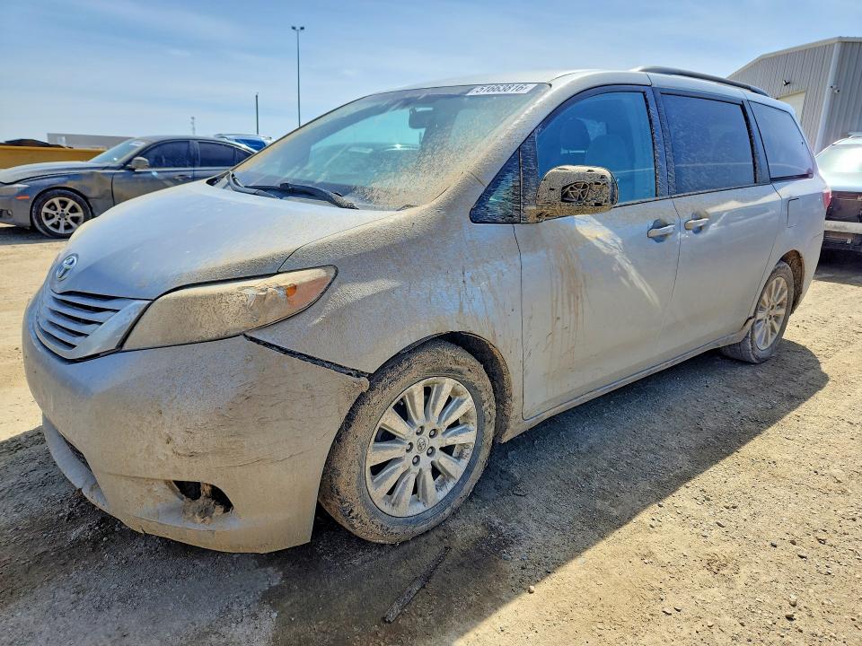 Продажа на аукционе авто 2015 Toyota Sienna, vin: 5TDJK3DC0FS119922, номер лота: 51663816