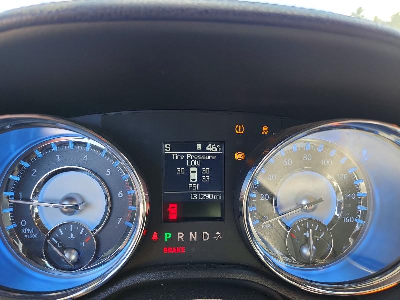 48401996 :رقم المزاد ، 2C3CA6CT8BH537401 vin ، 2011 Chrysler 300c مزاد بيع