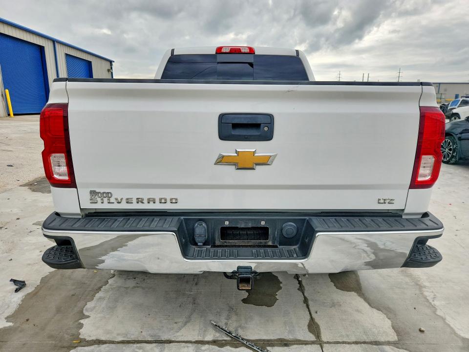 51028426 :رقم المزاد ، 3GCPCSEC1JG335298 vin ، 2018 Chevrolet Silverado مزاد بيع