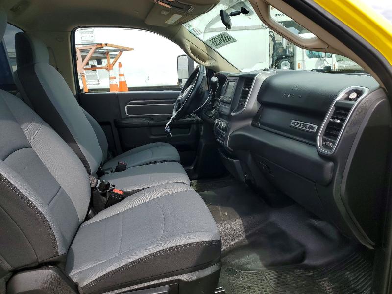 48561766 :رقم المزاد ، 3C7WRMDL1KG648220 vin ، 2019 Ram 5500 مزاد بيع