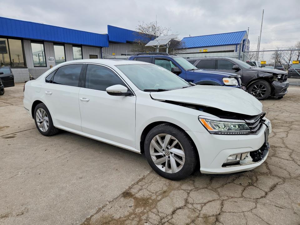 Продажа на аукционе авто 2018 Volkswagen Passat, vin: 1VWBA7A31JC026532, номер лота: 49561656