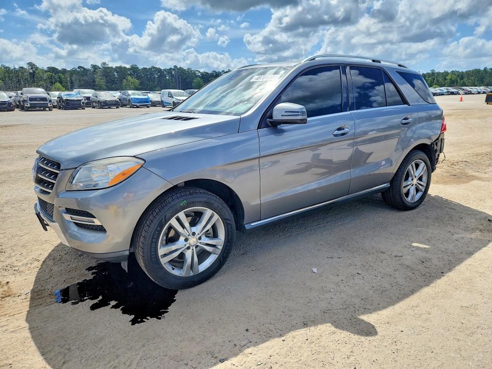 2015 Mercedes Benz Ml მანქანა იყიდება აუქციონზე, vin: 4JGDA5HB2FA452175, აუქციონის ნომერი: 51638626
