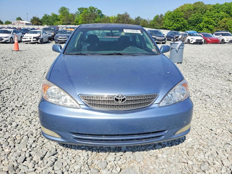 51128936 :رقم المزاد ، 4T1BF32K62U534490 vin ، 2002 Toyota Camry مزاد بيع