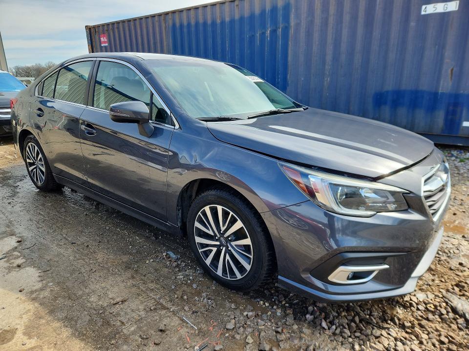 2018 Subaru Legacy მანქანა იყიდება აუქციონზე, vin: 4S3BNAF69J3042064, აუქციონის ნომერი: 50450396