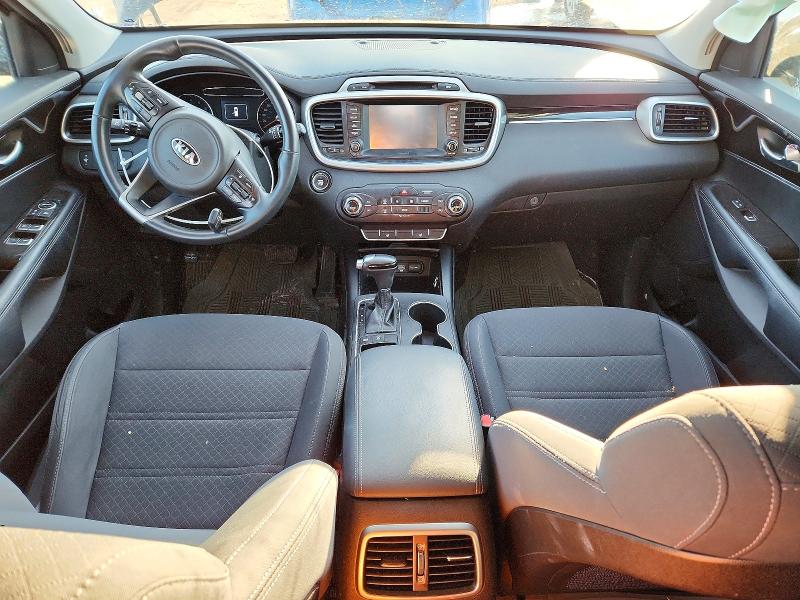 49070816 :رقم المزاد ، 5XYPGDA14JG351093 vin ، 2018 Kia Sorento مزاد بيع