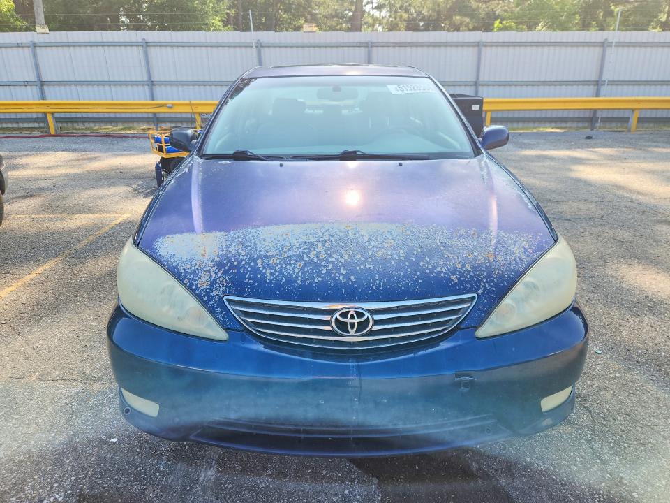 51528506 :رقم المزاد ، 4T1BF30K25U089060 vin ، 2005 Toyota Camry مزاد بيع