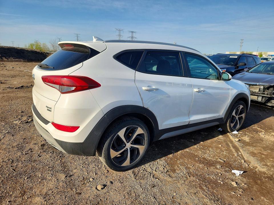 2018 Hyundai Tucson მანქანა იყიდება აუქციონზე, vin: KM8J3CAL2JU782717, აუქციონის ნომერი: 46579376