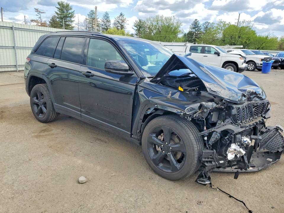 Продажа на аукционе авто 2024 Jeep Grand Cherokee, vin: 1C4RJHAG5RC215352, номер лота: 50125166