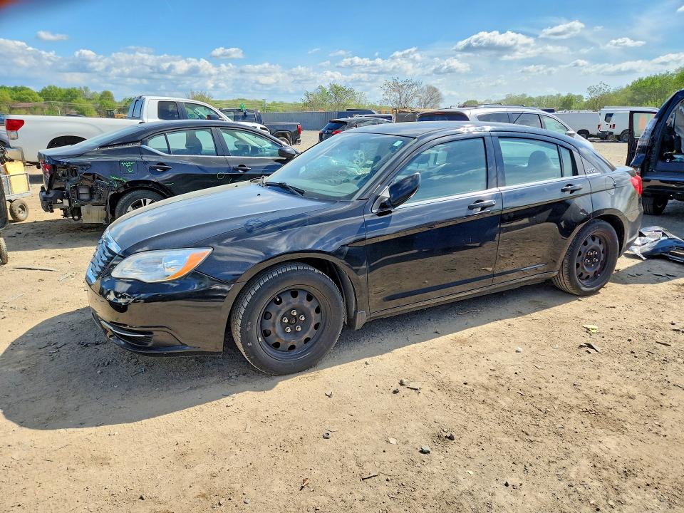 Auction sale of the 2014 Chrysler 200, vin: 1C3CCBABXEN208756, lot number: 50082286
