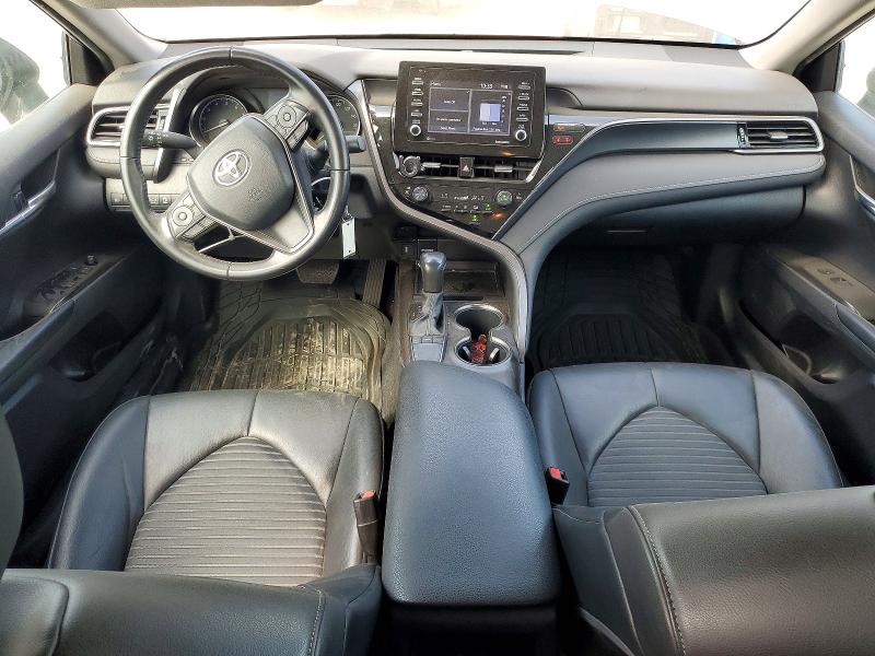 51509896 :رقم المزاد ، 4T1G11AK5NU711318 vin ، 2022 Toyota Camry مزاد بيع