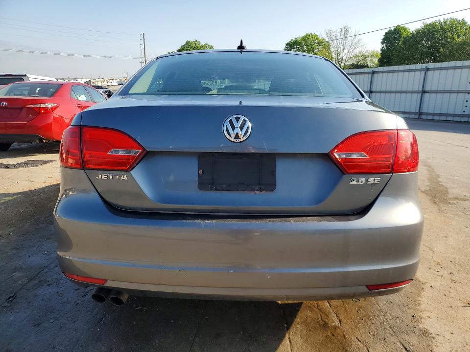 50258466 :رقم المزاد ، 3VWBZ7AJ8BM317181 vin ، 2011 Volkswagen Jetta مزاد بيع