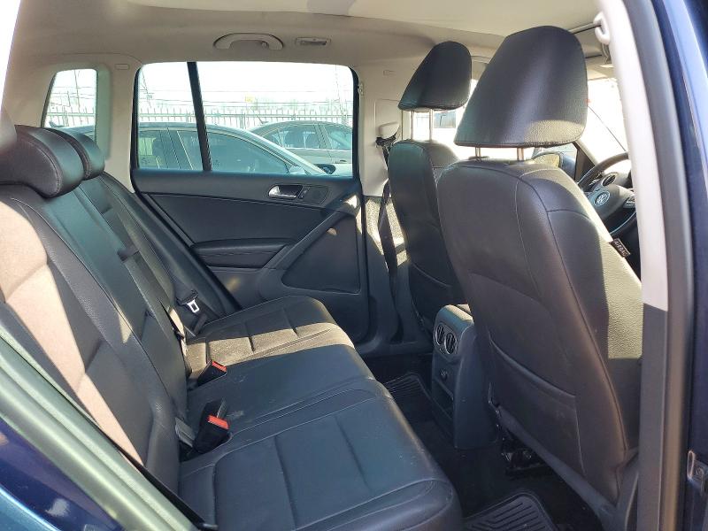51152576 :رقم المزاد ، WVGBV7AX9BW504346 vin ، 2011 Volkswagen Tiguan مزاد بيع