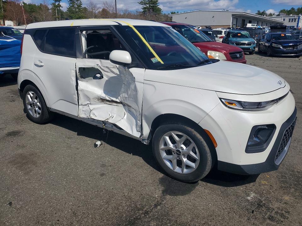 2022 Kia Soul მანქანა იყიდება აუქციონზე, vin: KNDJ23AU2N7177939, აუქციონის ნომერი: 48756686