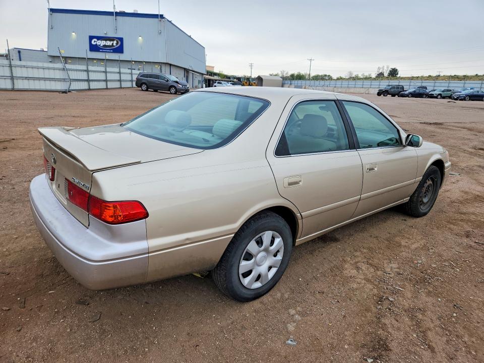 2001 Toyota Camry მანქანა იყიდება აუქციონზე, vin: JT2BG22KX10570564, აუქციონის ნომერი: 50941196